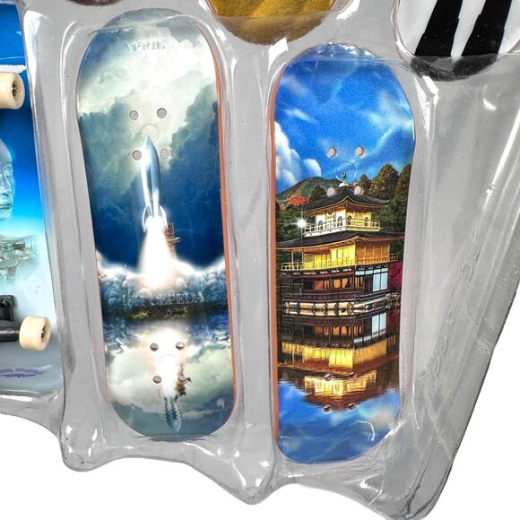 Tech Deck Finger Skateboard with 6 Decks Trucks Wheels & Accessories Kit April - Picture 3 of 7